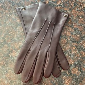 Coach Sculpted Leather Gloves